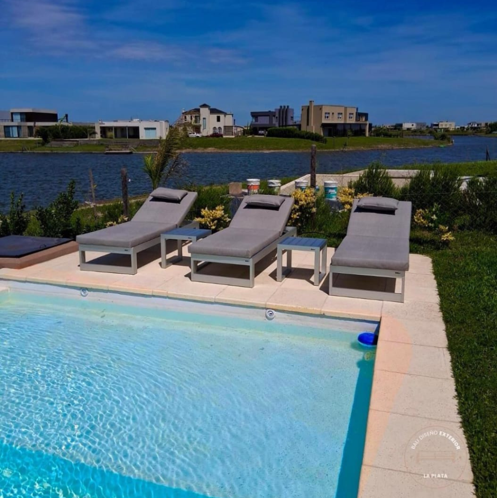 Reposeras de aluminio anodizado